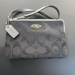 Coach wristlet - FREE SHIPPING
